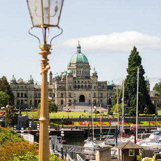 Victoria City Tour Canadian Craft Tours & Charters 